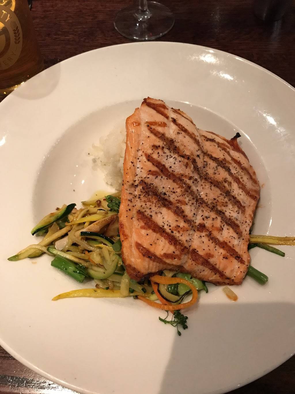 Granite City Food & Brewery | restaurant | 699 W Big Beaver Rd, Troy, MI 48084, USA | 2485191040 OR +1 248-519-1040