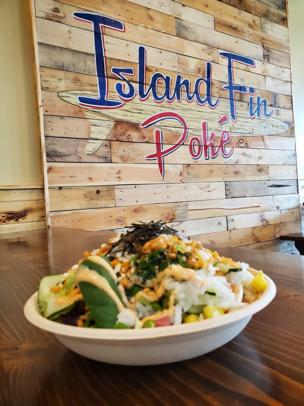 Island Fin Poke, windermere | restaurant | 4750 The Grove Dr, Windermere, FL 34786, USA | 4072177198 OR +1 407-217-7198