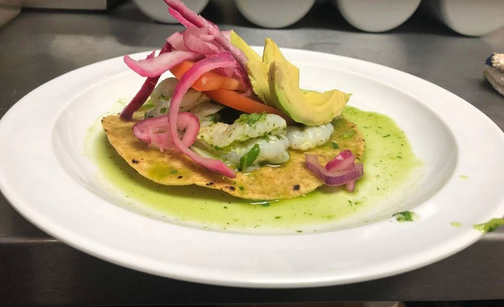 Tortas Ahogadas Chapala | restaurant | 500 State St suit 109, San Jacinto, CA 92583, USA | 9516543188 OR +1 951-654-3188