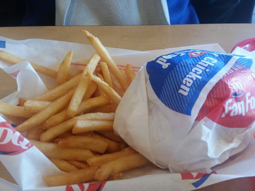 Dairy Queen | restaurant | 3040 E Layton Ave, St Francis, WI 53235, USA | 4147696640 OR +1 414-769-6640