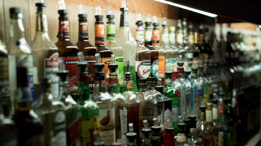 Irelands 32 | meal takeaway | 13721 Burbank Blvd, Van Nuys, CA 91401, USA | 8187854031 OR +1 818-785-4031