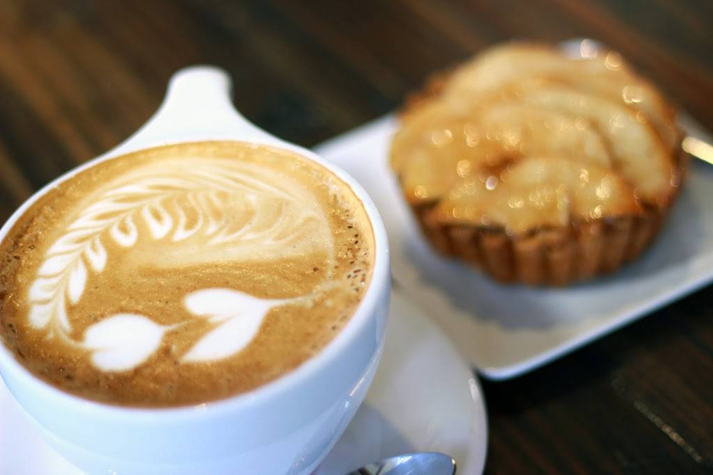 Crimson | cafe | 2901 Ocean Park Blvd #127, Santa Monica, CA 90405, USA | 3103962400 OR +1 310-396-2400