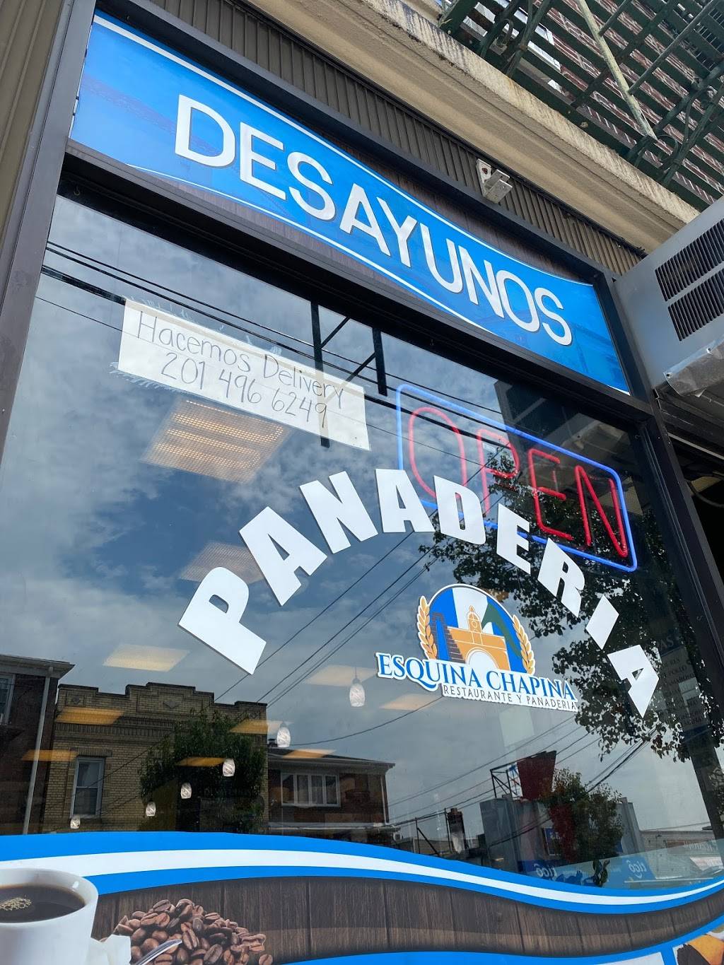 Esquina Chapina Restaurante Y Panaderia | restaurant | 348 Anderson Ave, Cliffside Park, NJ 07010, USA | 2014966249 OR +1 201-496-6249