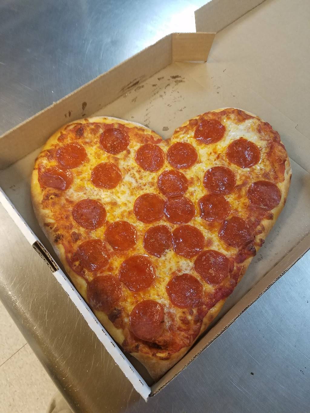 Dustins Pizzeria | restaurant | 50 Public Square, Holley, NY 14470, USA | 5856385440 OR +1 585-638-5440