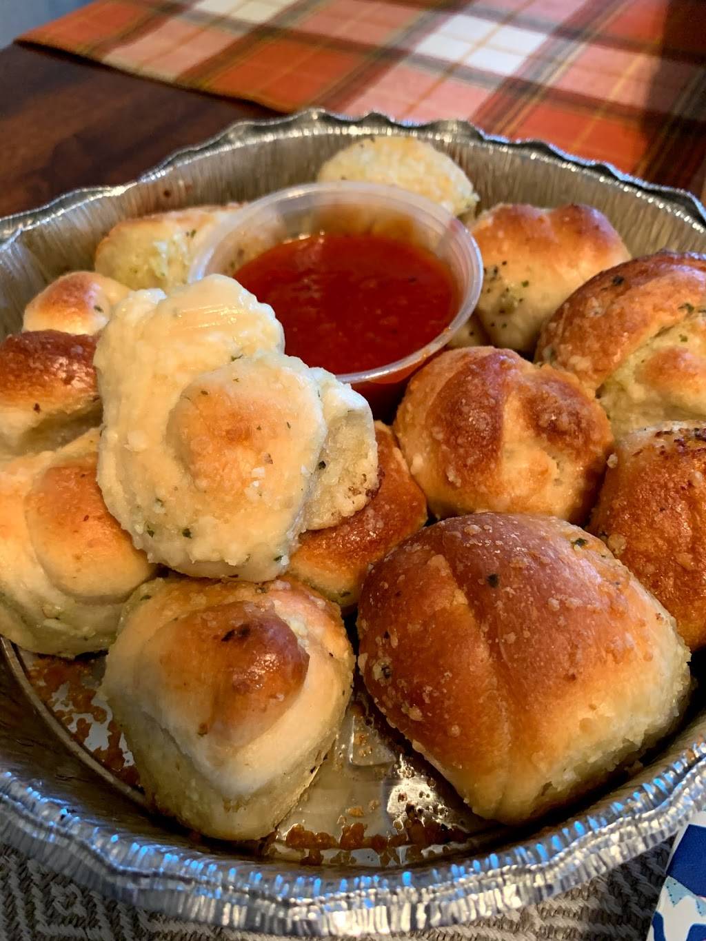 Greenway Pizza | restaurant | 520 N Green St, Morganton, NC 28655, USA | 8284757499 OR +1 828-475-7499