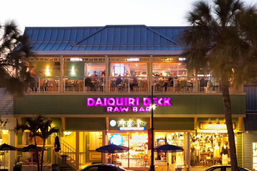 Daiquiri Deck St. Armands Circle | restaurant | 325 John Ringling Blvd, Sarasota, FL 34236, USA | 9413883325 OR +1 941-388-3325