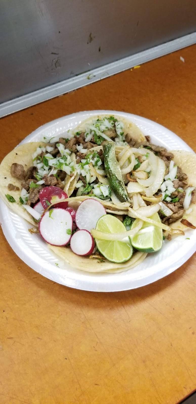 DLeons | restaurant | 3045 N 70th St, Lincoln, NE 68507, USA | 5315003848 OR +1 531-500-3848