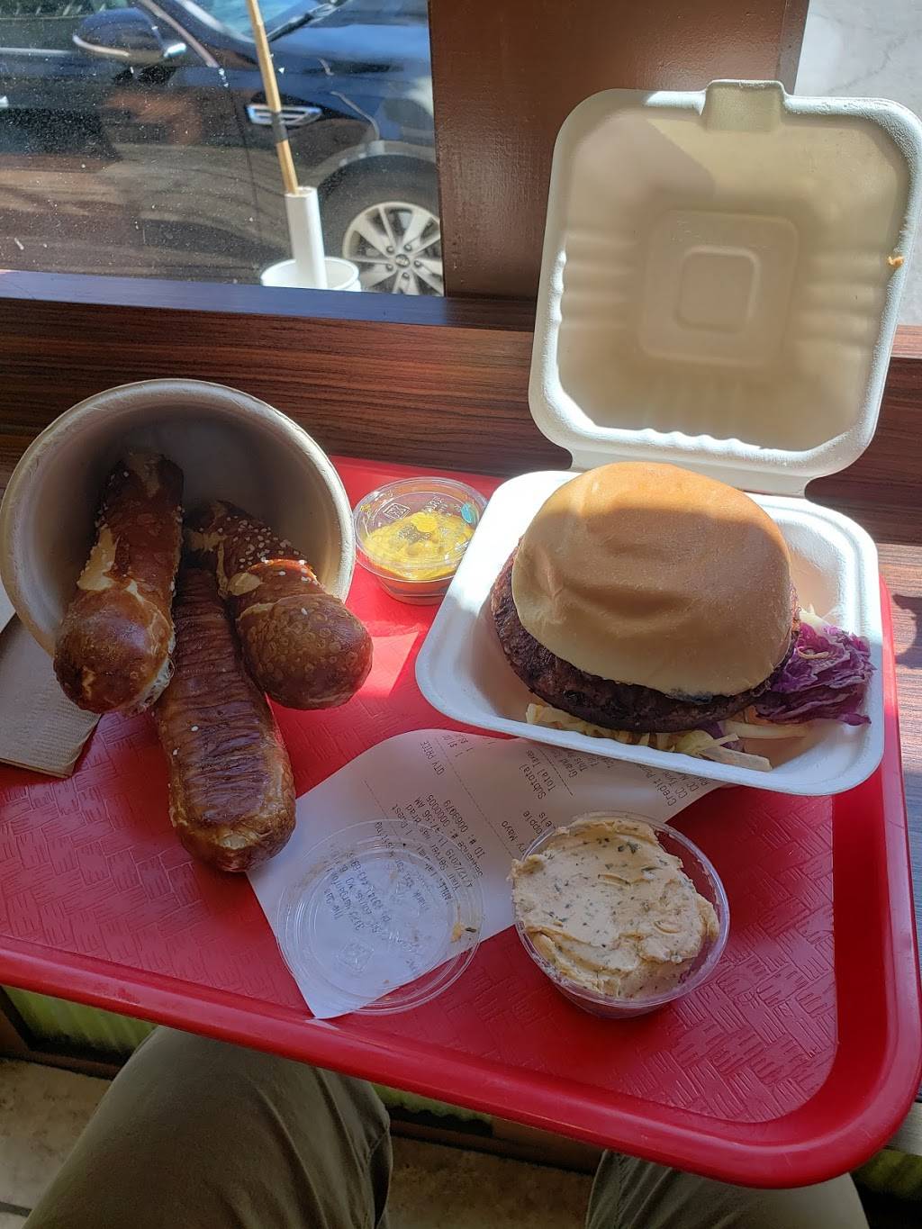 The Dam | restaurant | 3173 Morganford Rd, St. Louis, MO 63116, USA | 3147713173 OR +1 314-771-3173