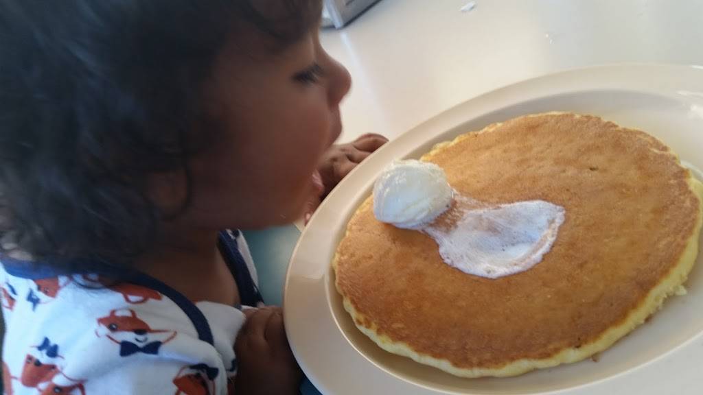 Lucky Greek | restaurant | 3887 Merrill Ave, Riverside, CA 92506, USA | 9516862621 OR +1 951-686-2621