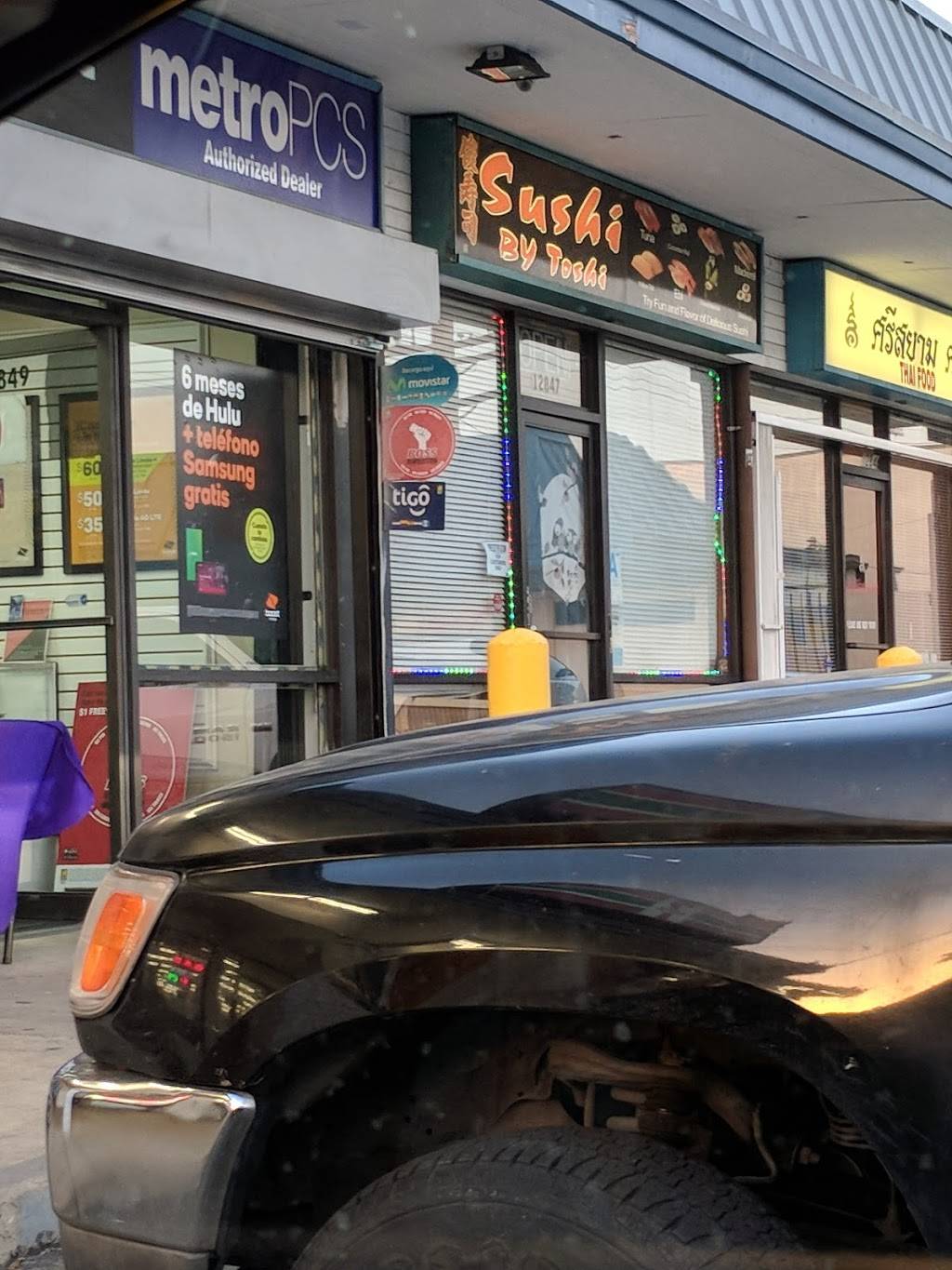 Toshi Sushi | restaurant | 12847 Vanowen St, North Hollywood, CA 91605, USA | 8189822746 OR +1 818-982-2746