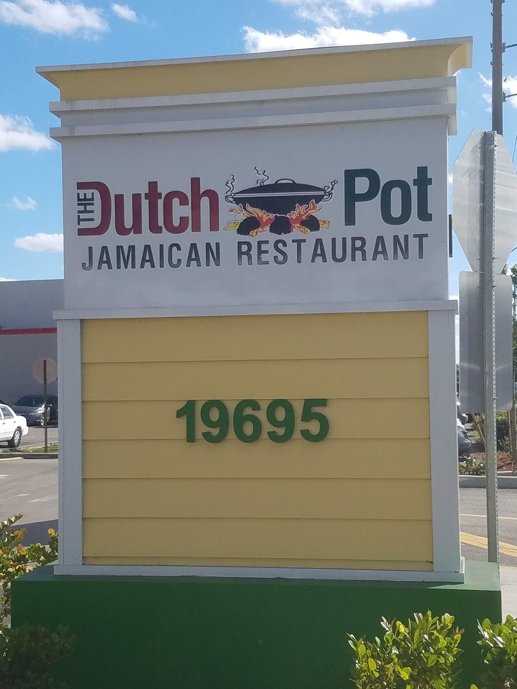 The Dutch Pot Jamaican Restaurant | restaurant | 19695 NW 2nd Ave, Miami, FL 33169, USA | 7869162972 OR +1 786-916-2972