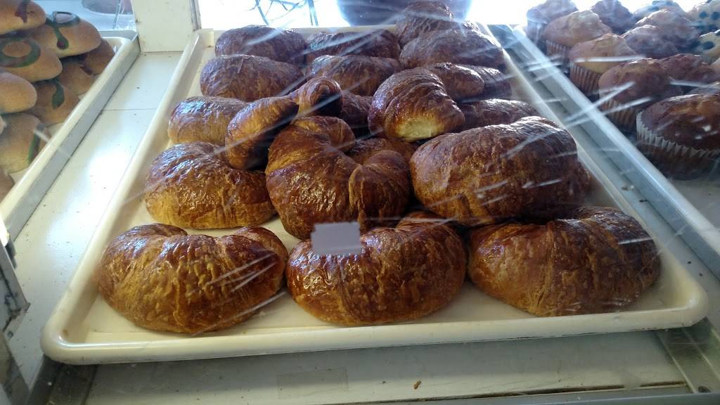 Cuencas Bakery | bakery | 4229 W Montrose Ave, Chicago, IL 60641, USA | 7737775100 OR +1 773-777-5100