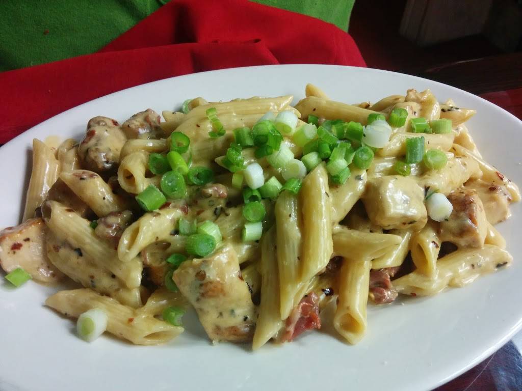 Ivetts Italian Grill | restaurant | 2500 Marina Bay Dr x, League City, TX 77573, USA | 2815326536 OR +1 281-532-6536