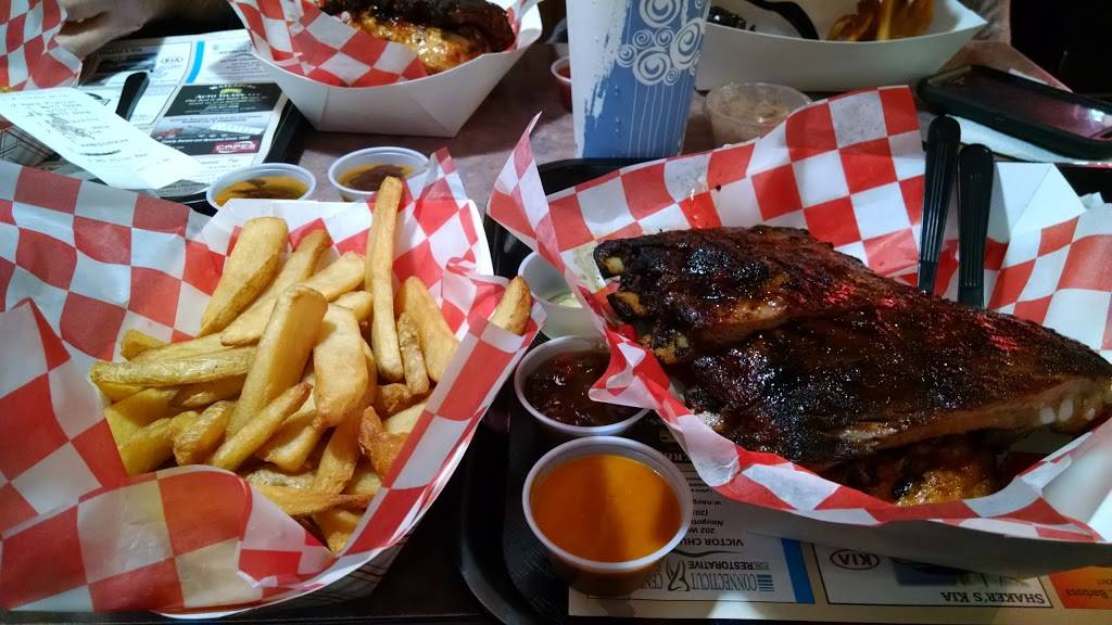Big Franks BBQ Grill | restaurant | 572 Watertown Ave, Waterbury, CT 06708, USA | 2037537427 OR +1 203-753-7427