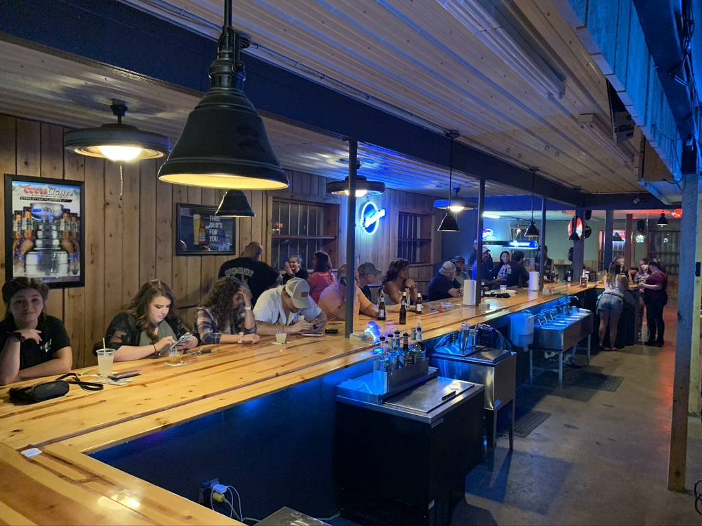 LemonHeads Bar and Grill | restaurant | Highlights info row image 195, N Outer Rd, Lecoma, MO 65401, USA | 5736121281 OR +1 573-612-1281