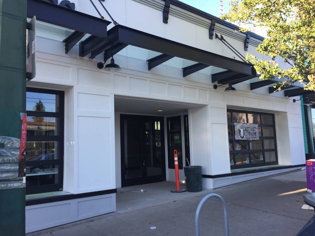 Locust Cider & Brewing Tacoma | restaurant | 2805 6th Ave, Tacoma, WA 98406, USA | 2064945968 OR +1 206-494-5968