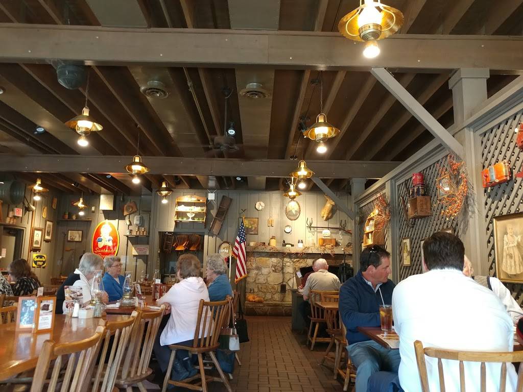 Cracker Barrel Old Country Store | restaurant | 2003 Village Dr, Leeds, AL 35094, USA | 2056402478 OR +1 205-640-2478