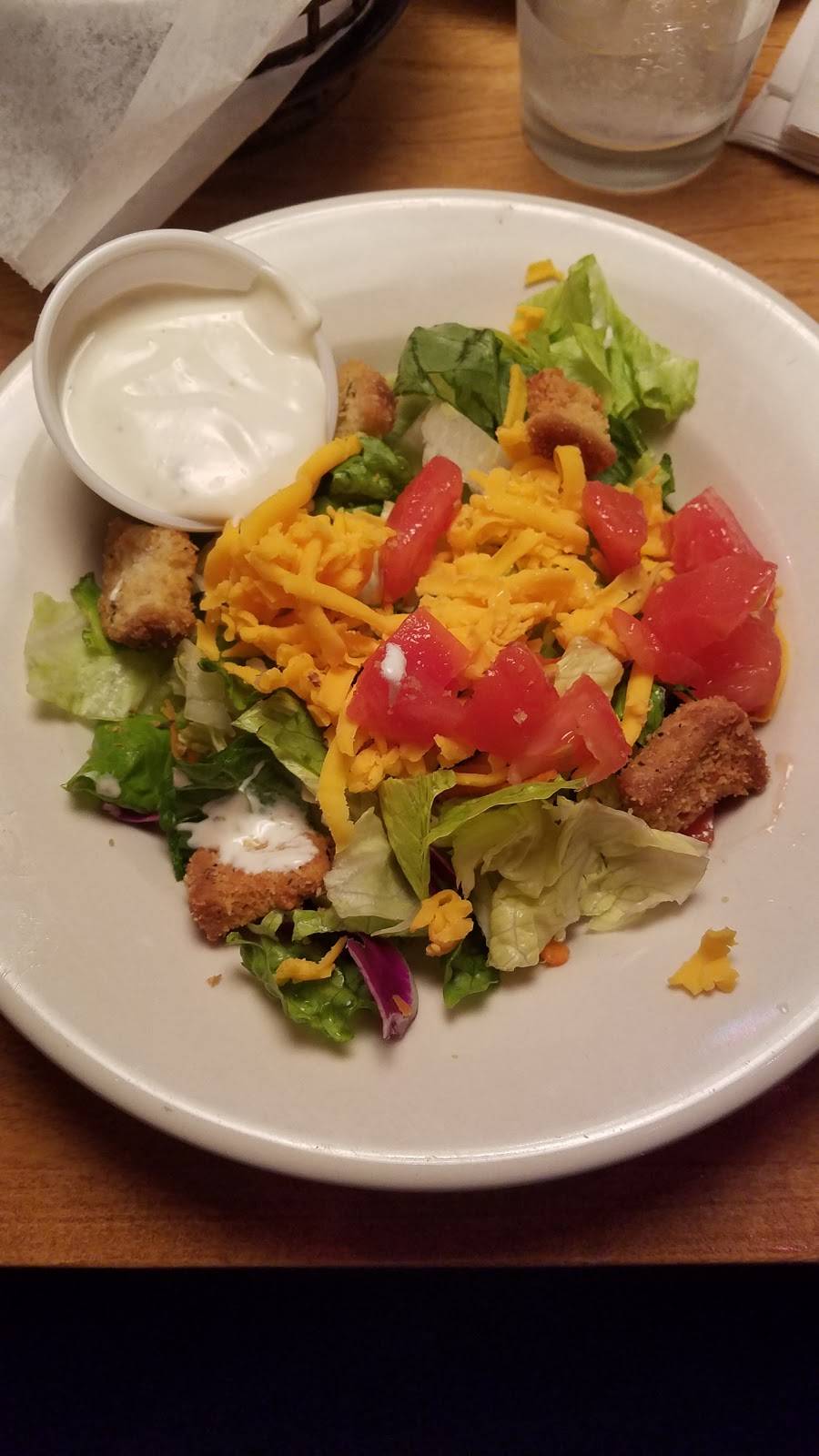 Texas Roadhouse | restaurant | 996 E State St, Athens, OH 45701, USA | 7405897427 OR +1 740-589-7427