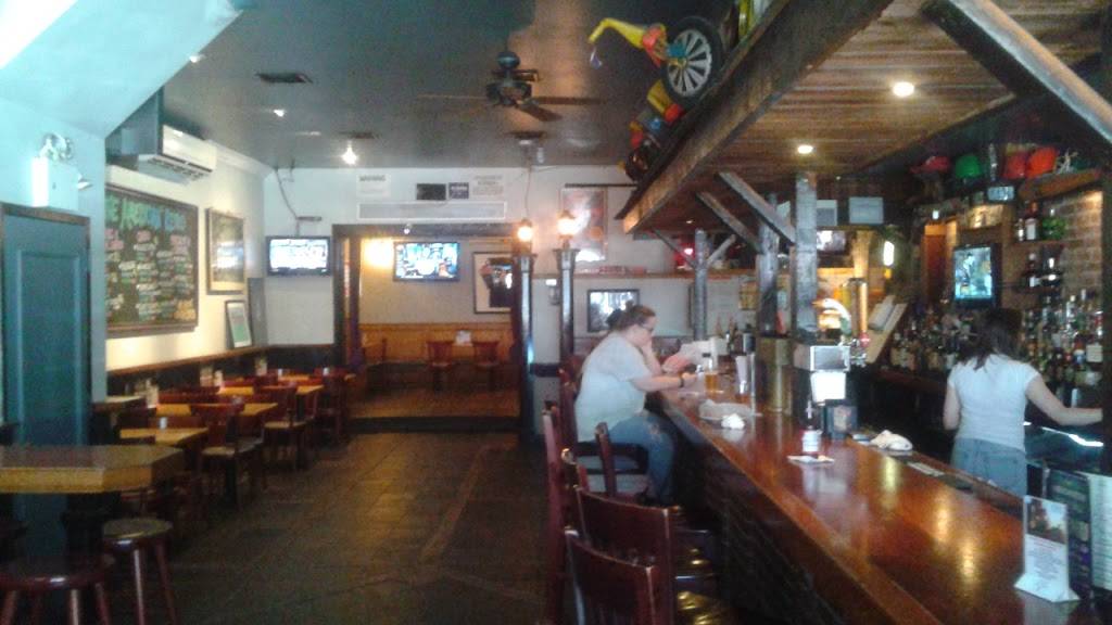 The American Retro Bar & Grill | restaurant | 714 11th Ave, New York, NY 10019, USA | 2122452203 OR +1 212-245-2203