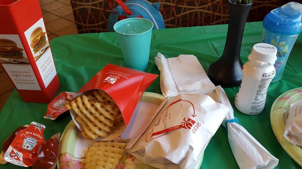 Chick-fil-A | restaurant | 125 Colonial Promenade Pkwy, Alabaster, AL 35007, USA | 2056851190 OR +1 205-685-1190