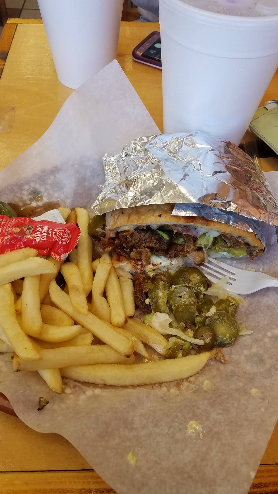 El Patron Tacos Y Tortas | restaurant | 1050 N University Dr, Fort Worth, TX 76114, USA | 8176243744 OR +1 817-624-3744