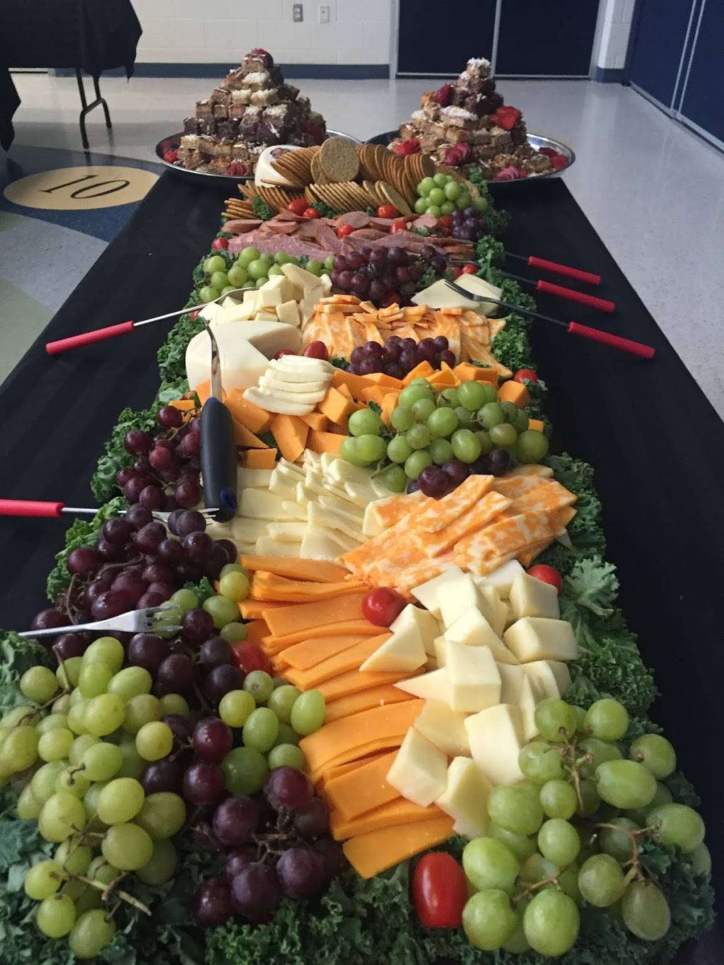 Panino’s Catering | restaurant | 225 Bysham Park Dr, Woodstock, ON N4T 1P1, Canada | 5192905500 OR +1 519-290-5500