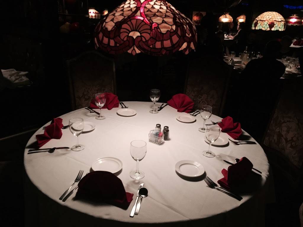 Bazils | restaurant | 4777 E Sunrise Dr, Tucson, AZ 85718, USA | 5205773322 OR +1 520-577-3322