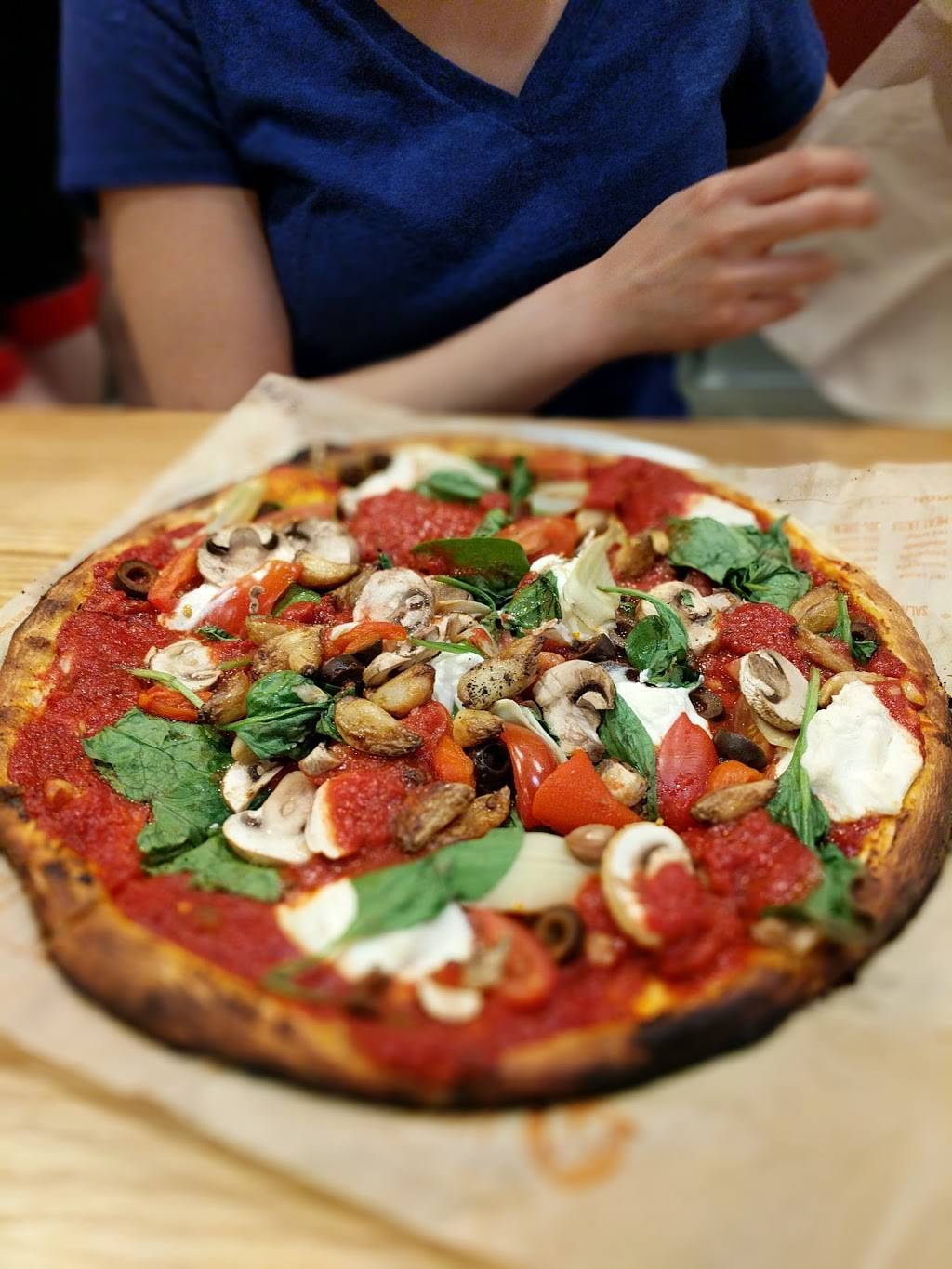 Blaze Pizza | meal takeaway | 685 Coleman Ave, San Jose, CA 95110, USA | 4082737186 OR +1 408-273-7186