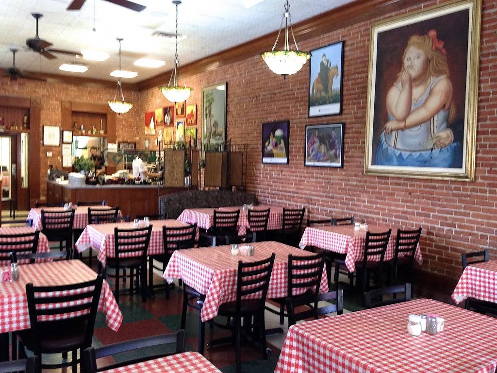 Giovannis Main Street Kitchen | restaurant | 221 W Main St, Wauchula, FL 33873, USA | 8637675300 OR +1 863-767-5300