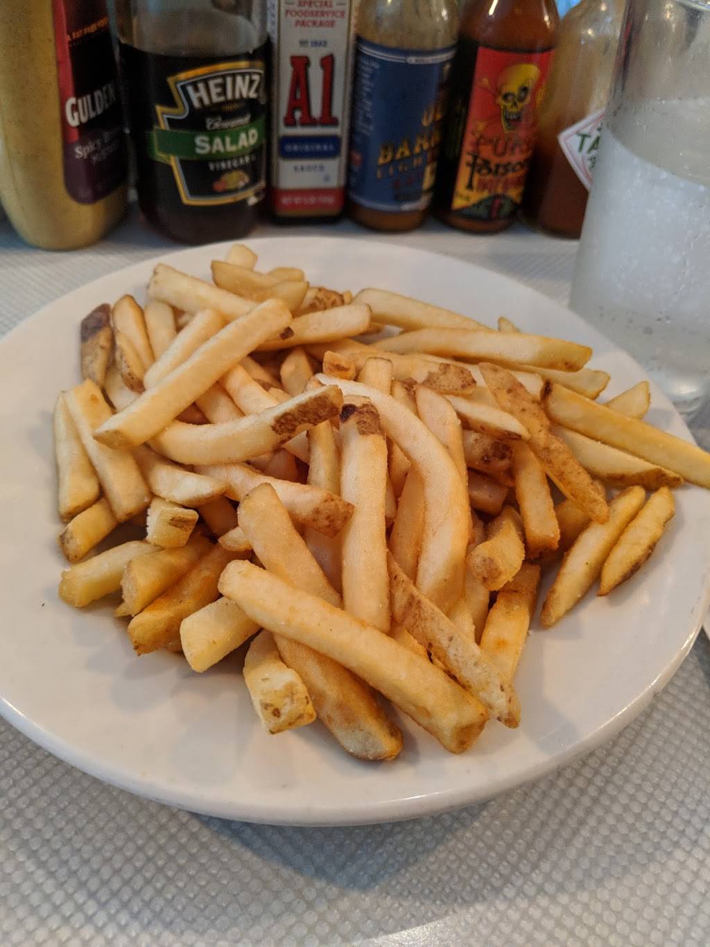 Bonnies Grill | restaurant | 278 5th Ave, Brooklyn, NY 11215, USA | 7183699527 OR +1 718-369-9527