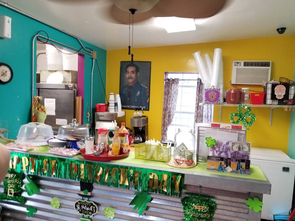 Mr. Ps | restaurant | 1601 Guadalupe St, San Antonio, TX 78207, USA | 2105741419 OR +1 210-574-1419