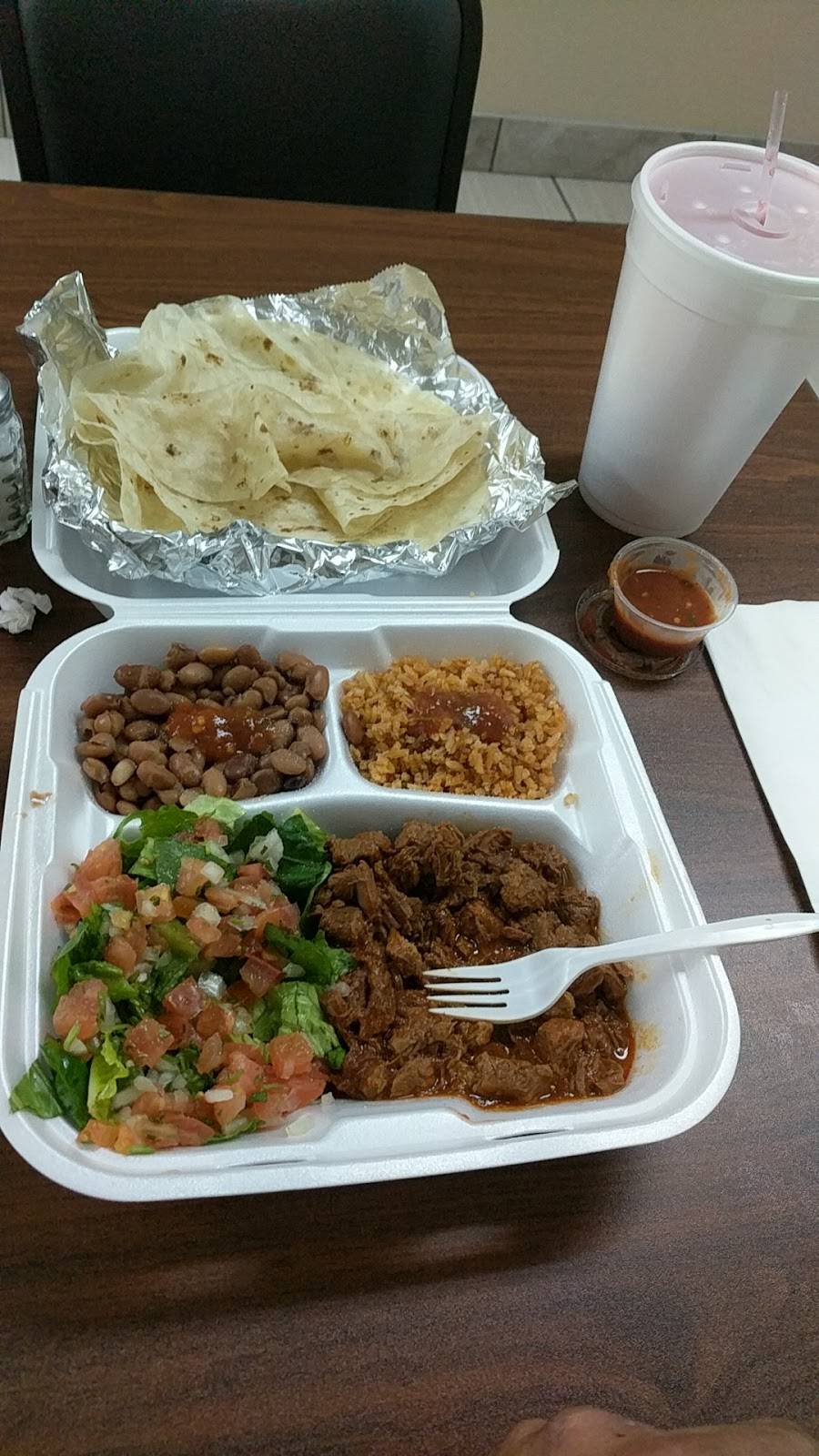 Perfectos Express, Mexican Grill | restaurant | 1055 E Irvington Rd, Tucson, AZ 85714, USA | 5203455257 OR +1 520-345-5257