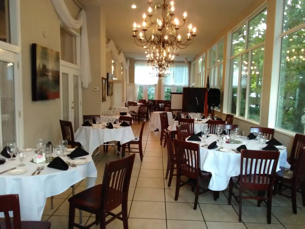 Petite Violette | restaurant | 2948 Clairmont Rd, Atlanta, GA 30329, USA | 4046346268 OR +1 404-634-6268