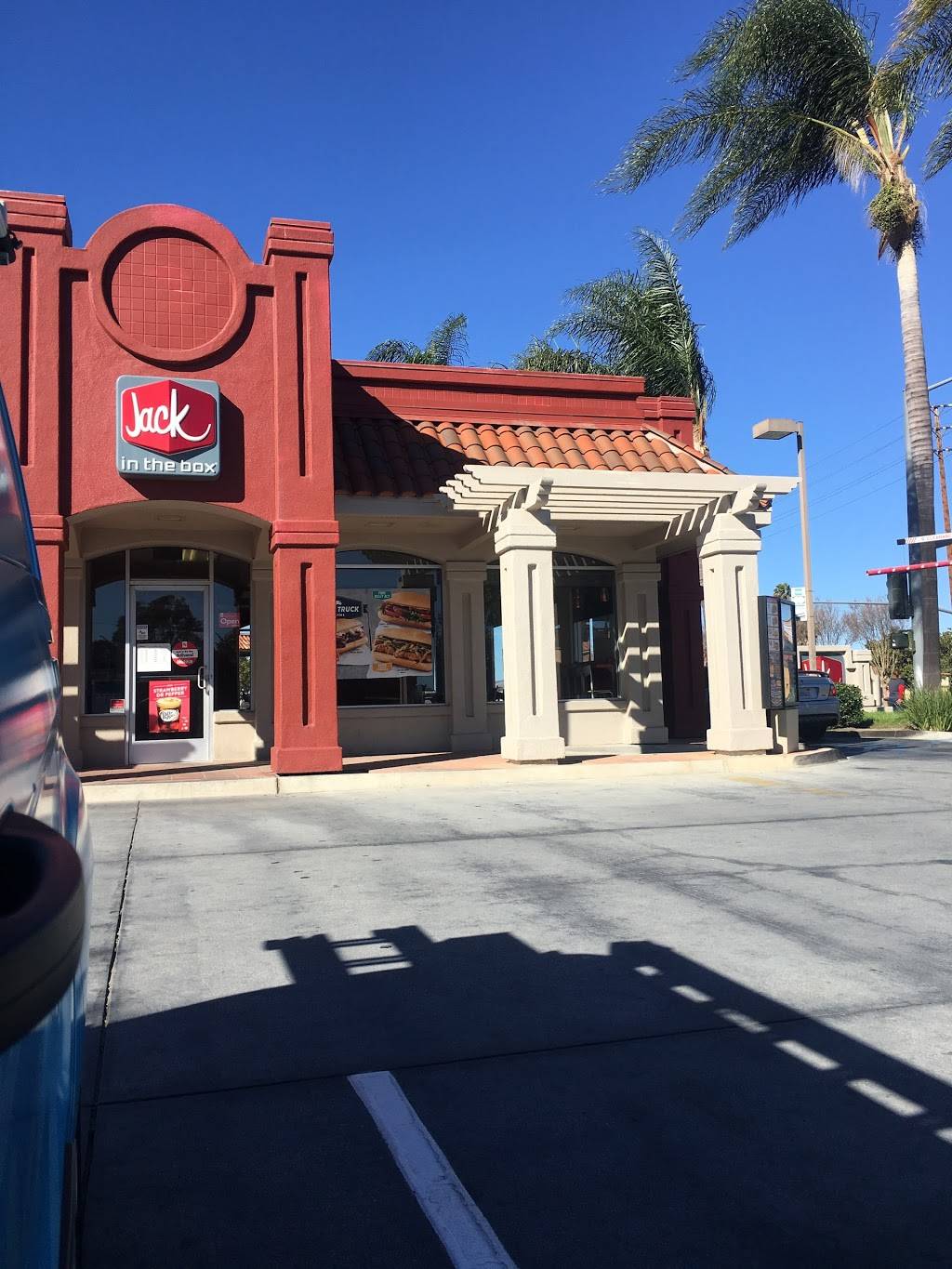 Jack in the Box | restaurant | 538 W New Los Angeles Ave, Moorpark, CA 93021, USA | 8055539283 OR +1 805-553-9283