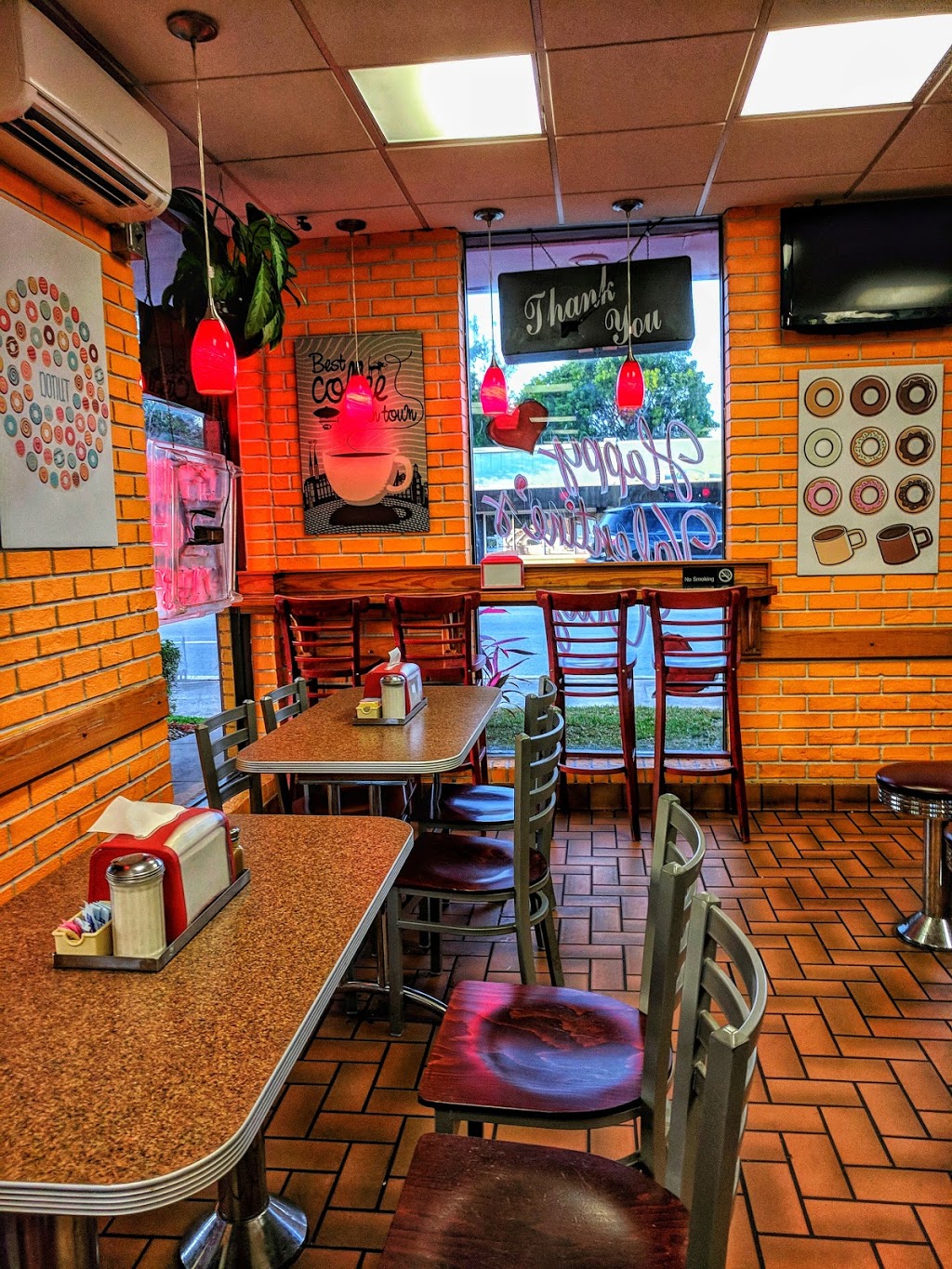 Dandee Donut Factory | bakery | 1900 E Atlantic Blvd, Pompano Beach, FL 33060, USA | 9547851461 OR +1 954-785-1461