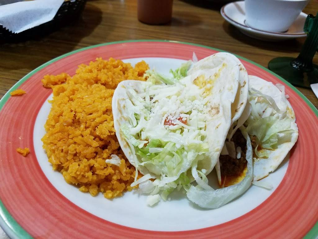 Sol De Mexico | restaurant | 507 Main St, Mukwonago, WI 53149, USA | 2623631564 OR +1 262-363-1564