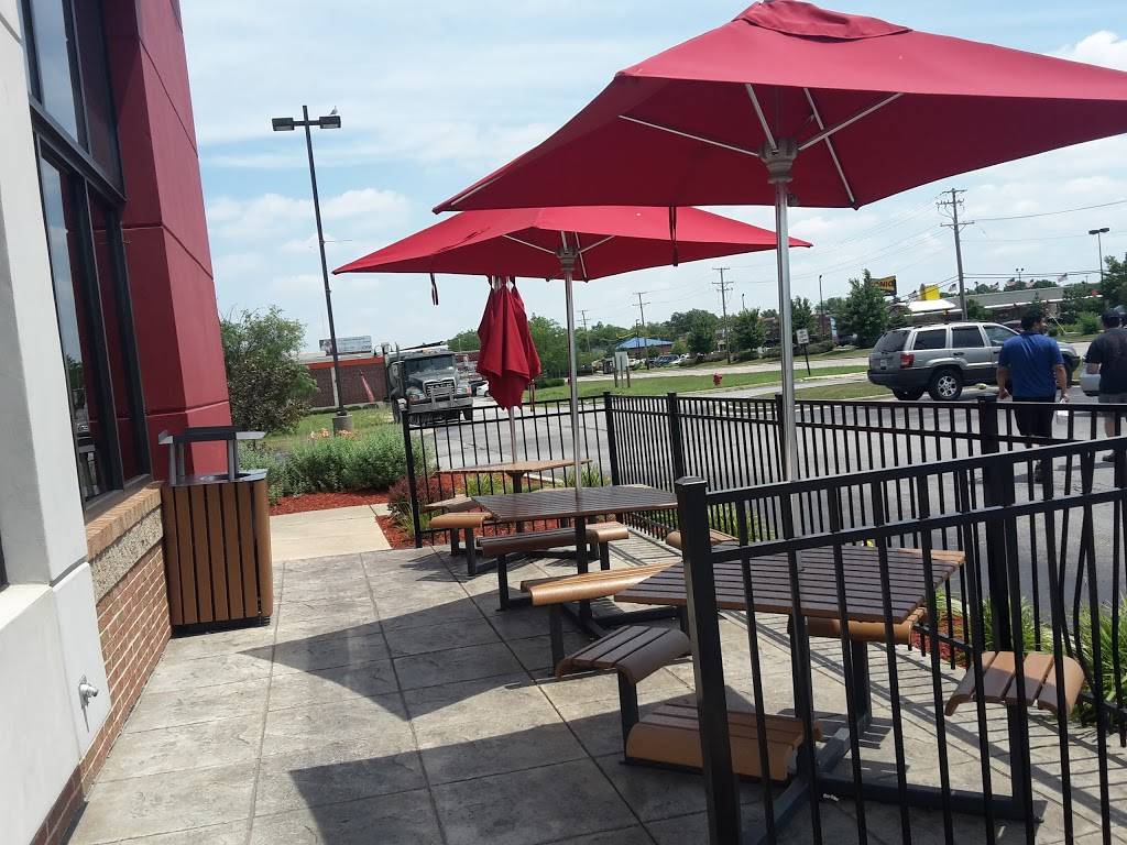 Wendys | restaurant | 4071 167th St, Oak Forest, IL 60452, USA | 7083313498 OR +1 708-331-3498