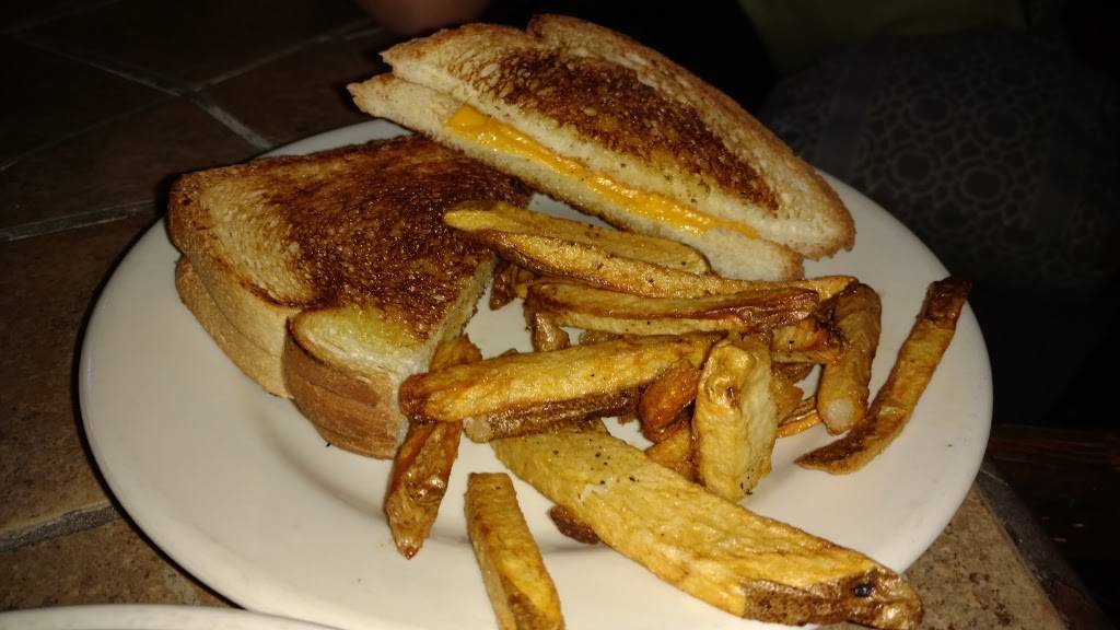 Sean Patricks | restaurant | 202 E San Antonio St, San Marcos, TX 78666, USA | 5123927310 OR +1 512-392-7310