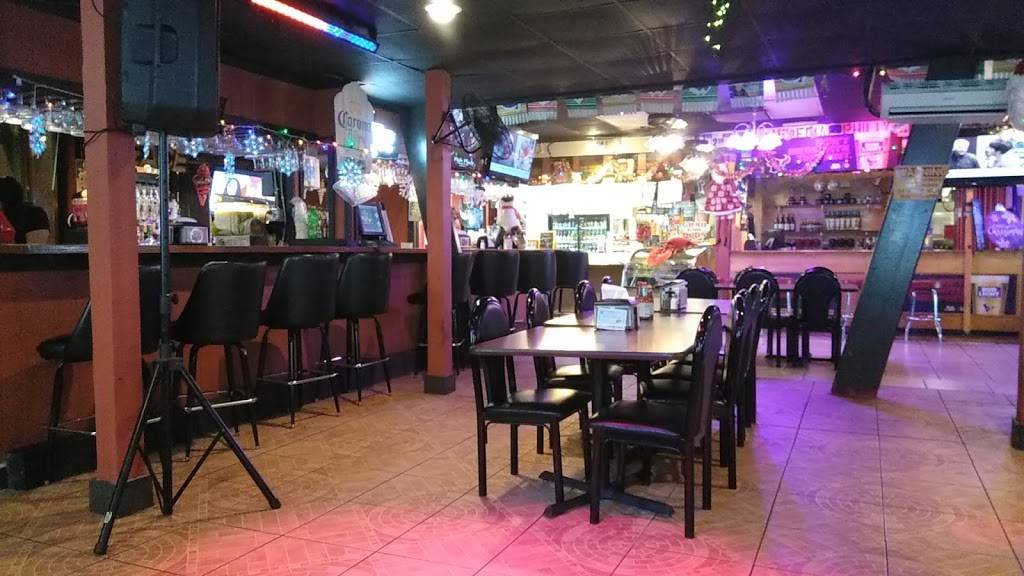 Fish Place | restaurant | 925 Texas Ave, La Marque, TX 77568, USA | 4099333000 OR +1 409-933-3000