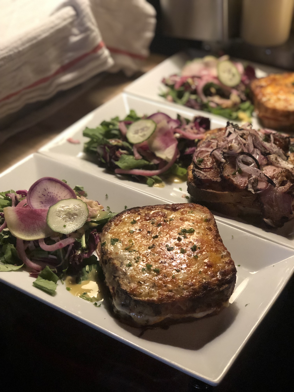 Alpin Bistro | cafe | 15 SW 2nd St, Gainesville, FL 32601, USA | 3522042873 OR +1 352-204-2873