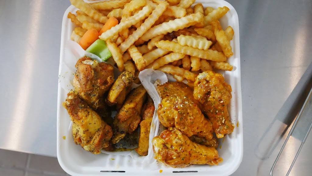 Endzone Wings | restaurant | 103 N Cedar Ridge Dr Suite 200, Duncanville, TX 75116, USA | 9728638982 OR +1 972-863-8982