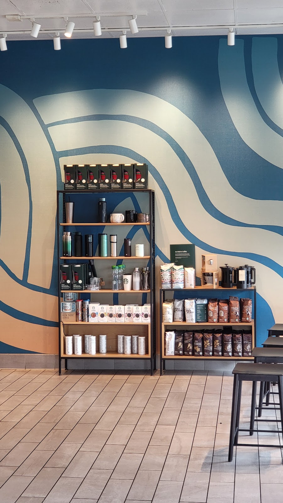 Starbucks | cafe | 7876 Valley View St, Buena Park, CA 90620, USA | 7142289827 OR +1 714-228-9827