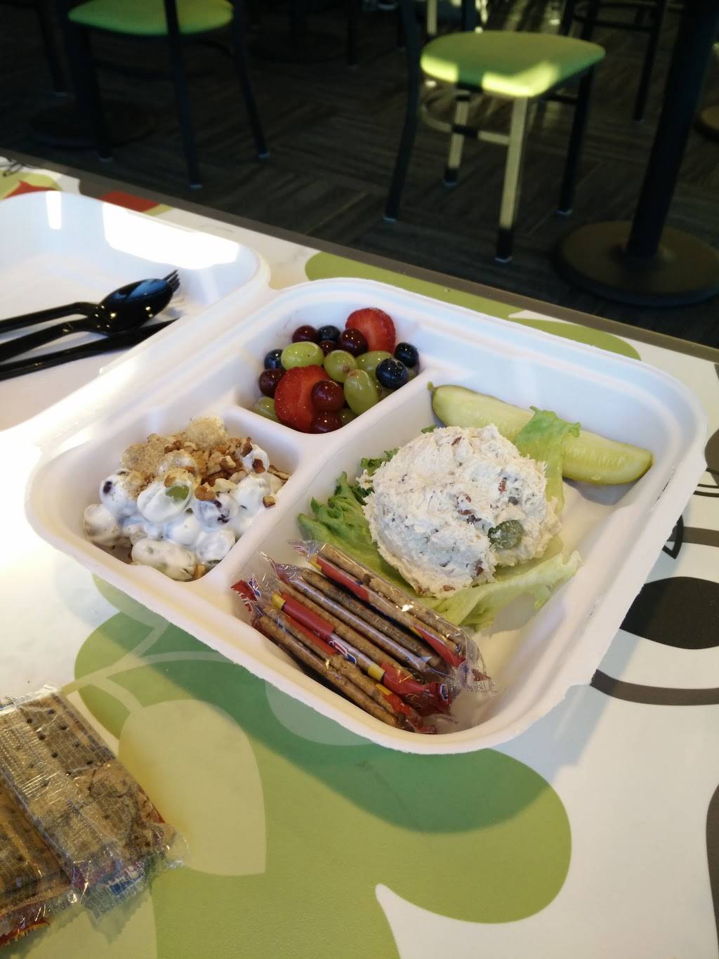 Chicken Salad Chick | restaurant | 1310 Wilmore Dr, Auburn, AL 36849, USA | 3344599125 OR +1 334-459-9125