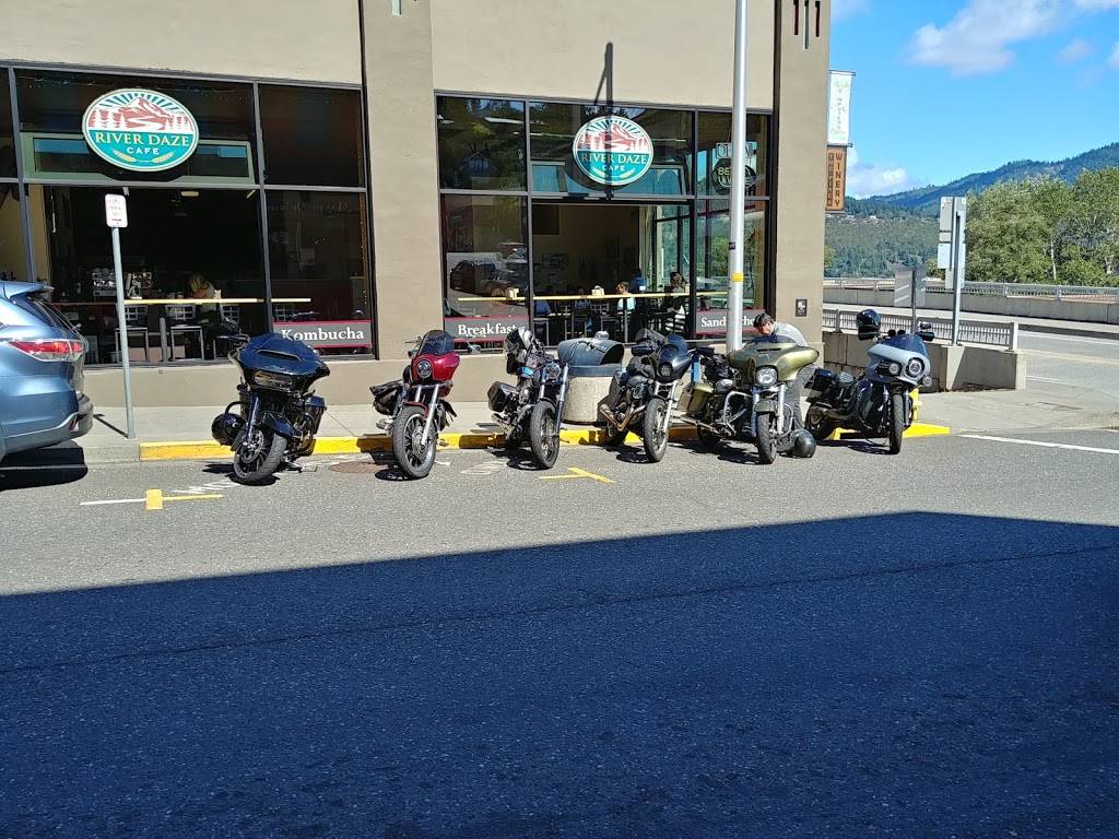 The River City Saloon | night club | 207 Cascade Ave, Hood River, OR 97031, USA | 5413872583 OR +1 541-387-2583