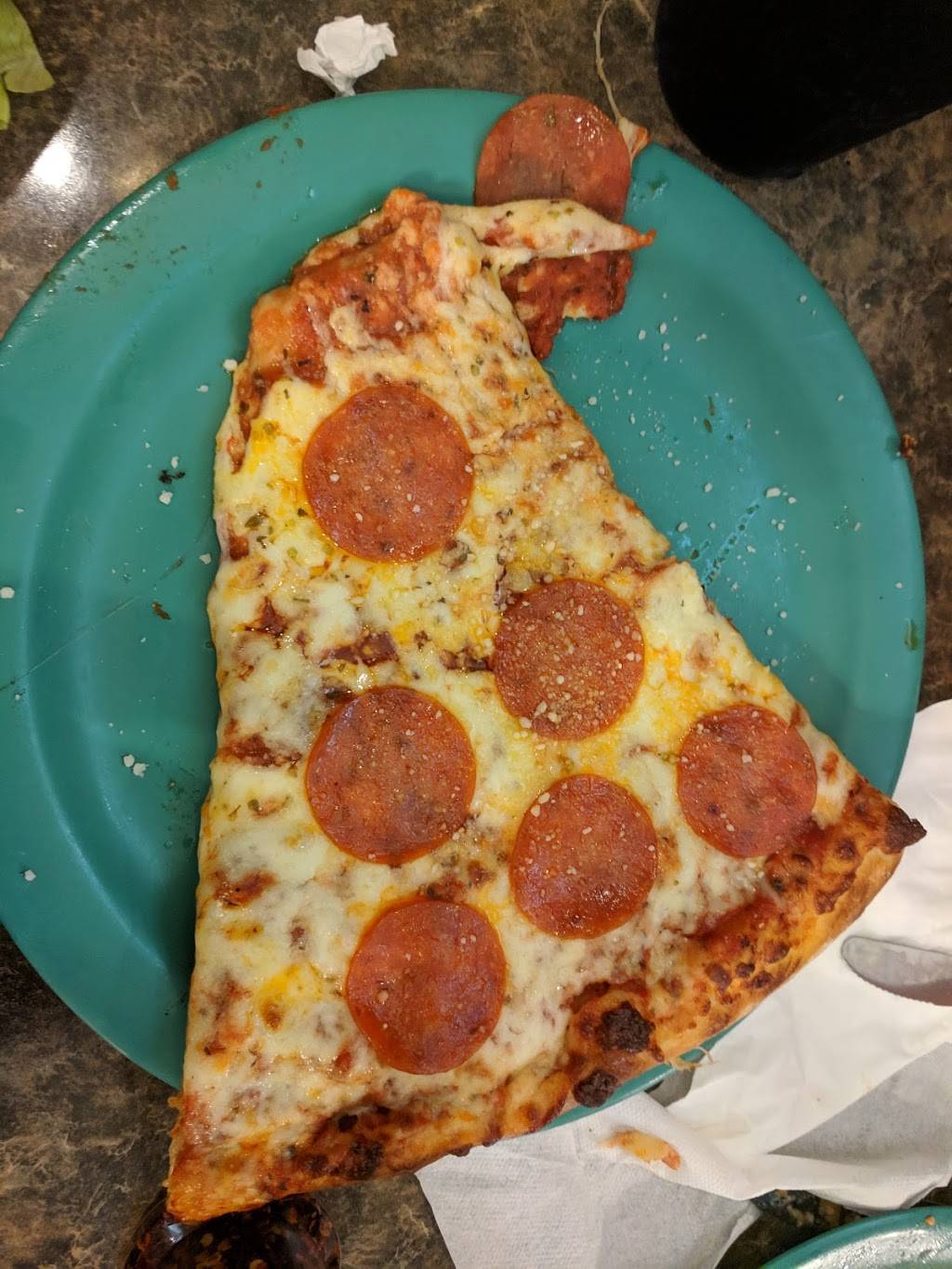 Albertos Pizzeria Italian Restaurant | restaurant | 1501 S Ridgewood Ave, Edgewater, FL 32132, USA | 3864241514 OR +1 386-424-1514