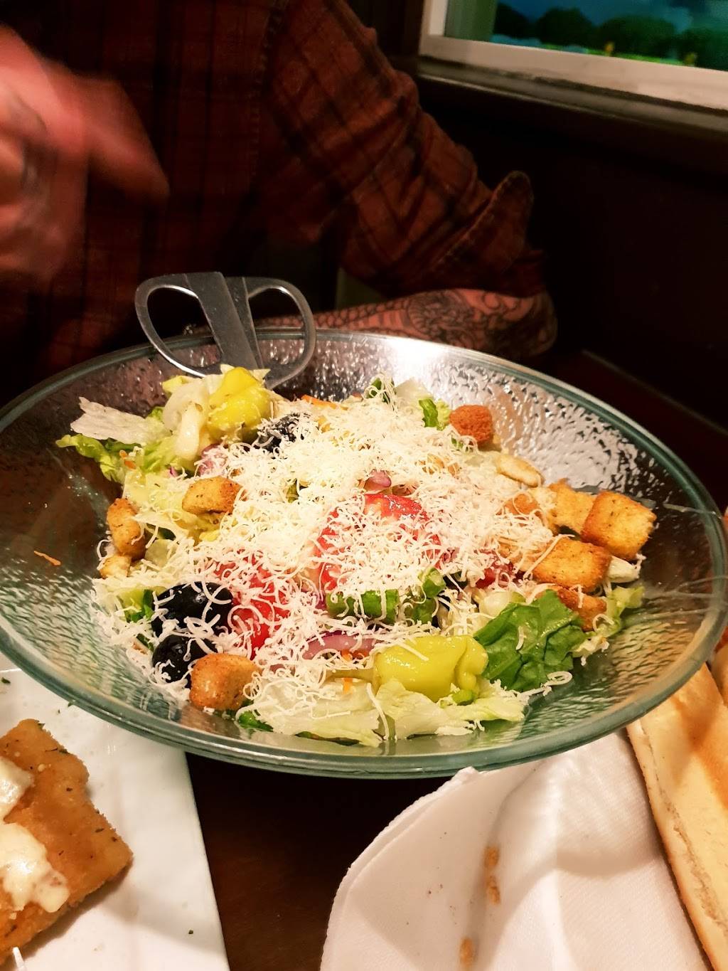 Olive Garden Italian Restaurant | meal takeaway | 1545 E Flamingo Rd, Las Vegas, NV 89119, USA | 7027350082 OR +1 702-735-0082