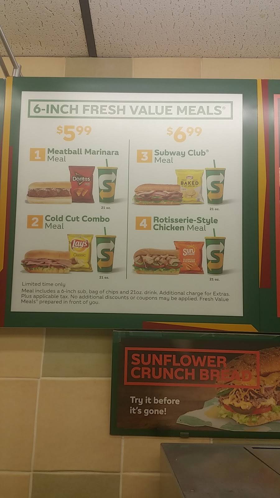 Subway | restaurant | 17 Salem Town Center, Salem, CT 06420, USA | 8608851985 OR +1 860-885-1985