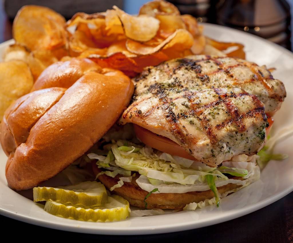 Green St. Grille | restaurant | 120 W Green St, Bensenville, IL 60106, USA | 6304741201 OR +1 630-474-1201