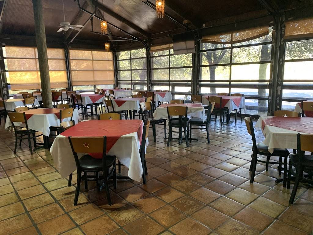 Barco latino restaurant | restaurant | 13705 Veterans Memorial Dr, Houston, TX 77066, USA | 2817521697 OR +1 281-752-1697