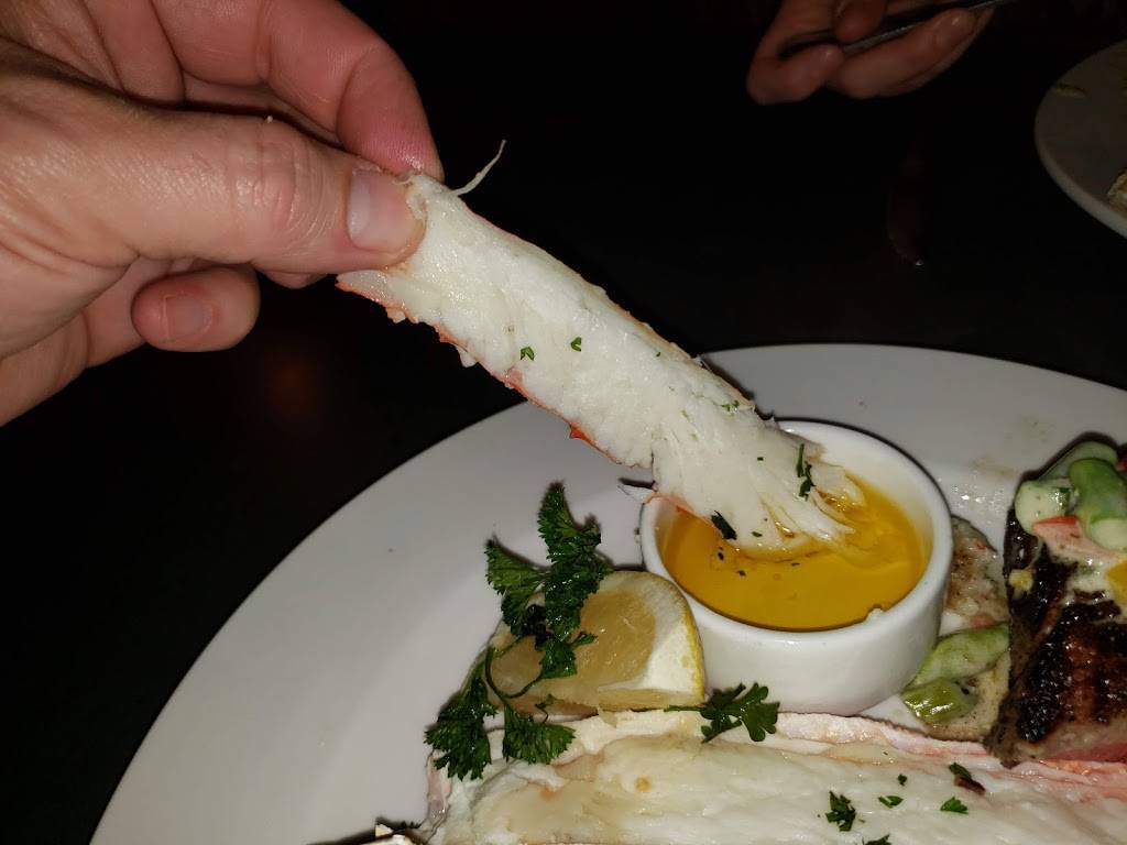 Chris McDs | restaurant | 1400 Forum Blvd #38, Columbia, MO 65203, USA | 5734466237 OR +1 573-446-6237